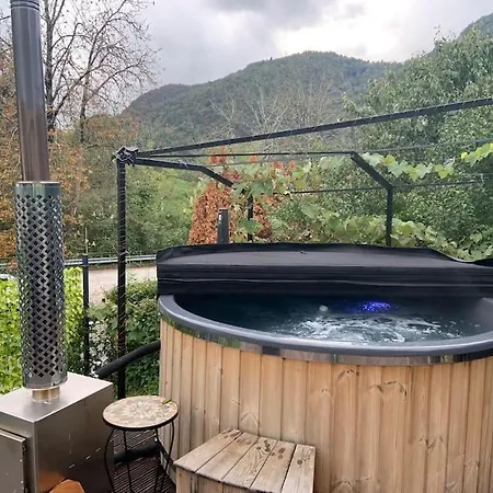 22 - The Old Workshop With Fired Wood Hot Tub Ferienhaus *