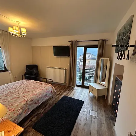 22 - The Old Workshop With Fired Wood Hot Tub Ferienhaus *