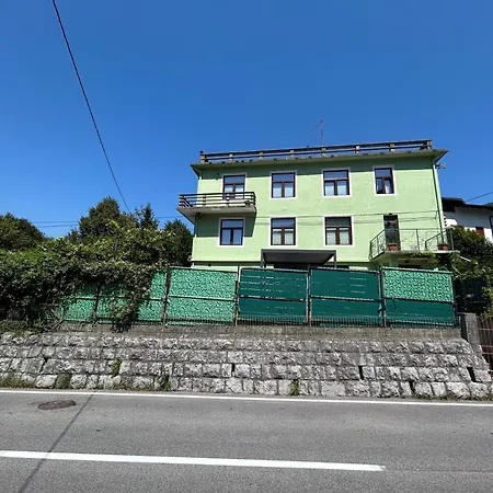 22 - The Old Workshop With Fired Wood Hot Tub Ferienhaus *