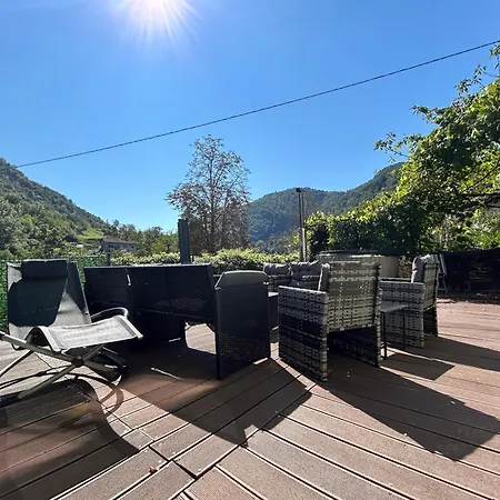 Holiday home 22 - The Old Workshop With Fired Wood Hot Tub