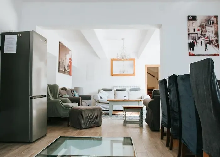 22 - The Old Workshop With Fired Wood Hot Tub