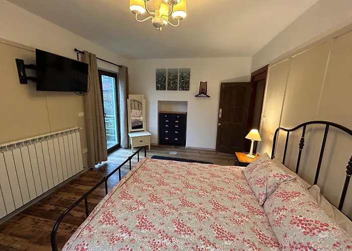 22 - The Old Workshop With Fired Wood Hot Tub Tolmin