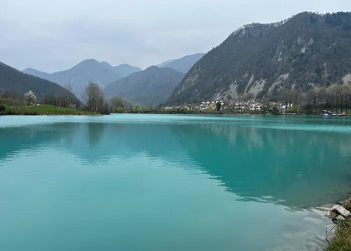 22 - The Old Workshop With Fired Wood Hot Tub *