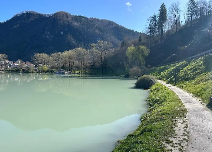 22 - The Old Workshop With Fired Wood Hot Tub Tolmin